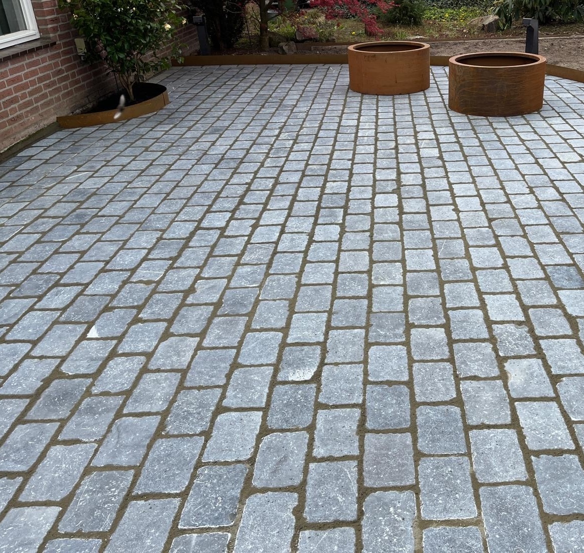 Hardsteen kassei gezaagde top 20x14x5/7 31st/m2 - Afbeelding 2