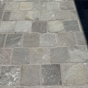 Kandla grey platine 14x14x5/7 44st/m2