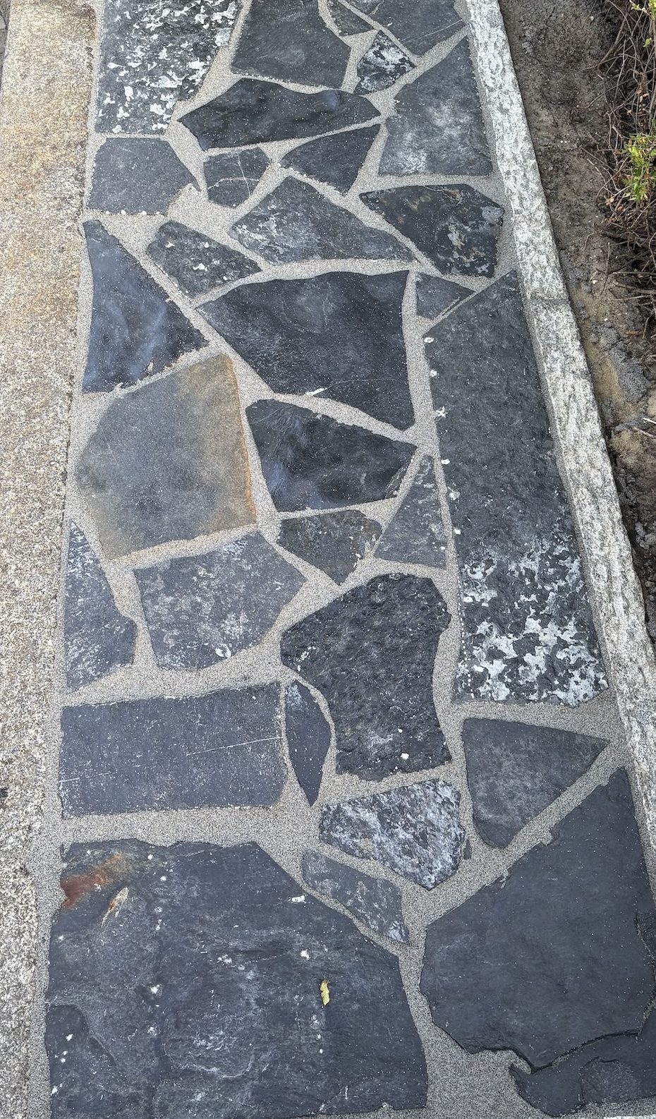 Flagstone charcoal