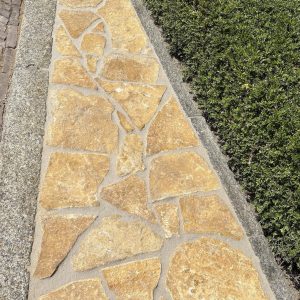 Flagstone Yonne